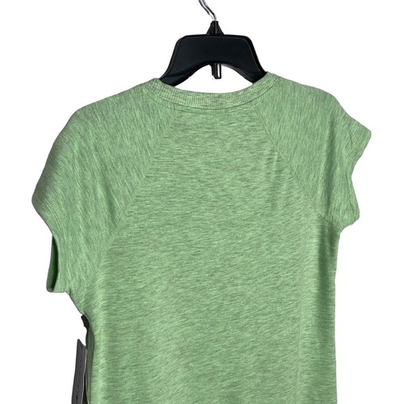 ID Ideology Short-Sleeve crossoverr hem knit T-Shirt, green, XS - Picture 7 of 10